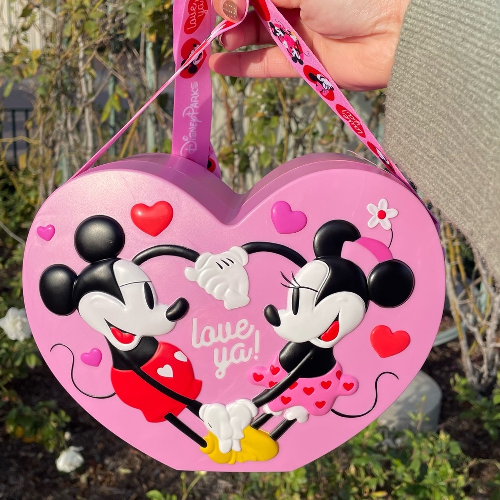 Heart-shaped Mickey and Minnie popcorn bucket 2025